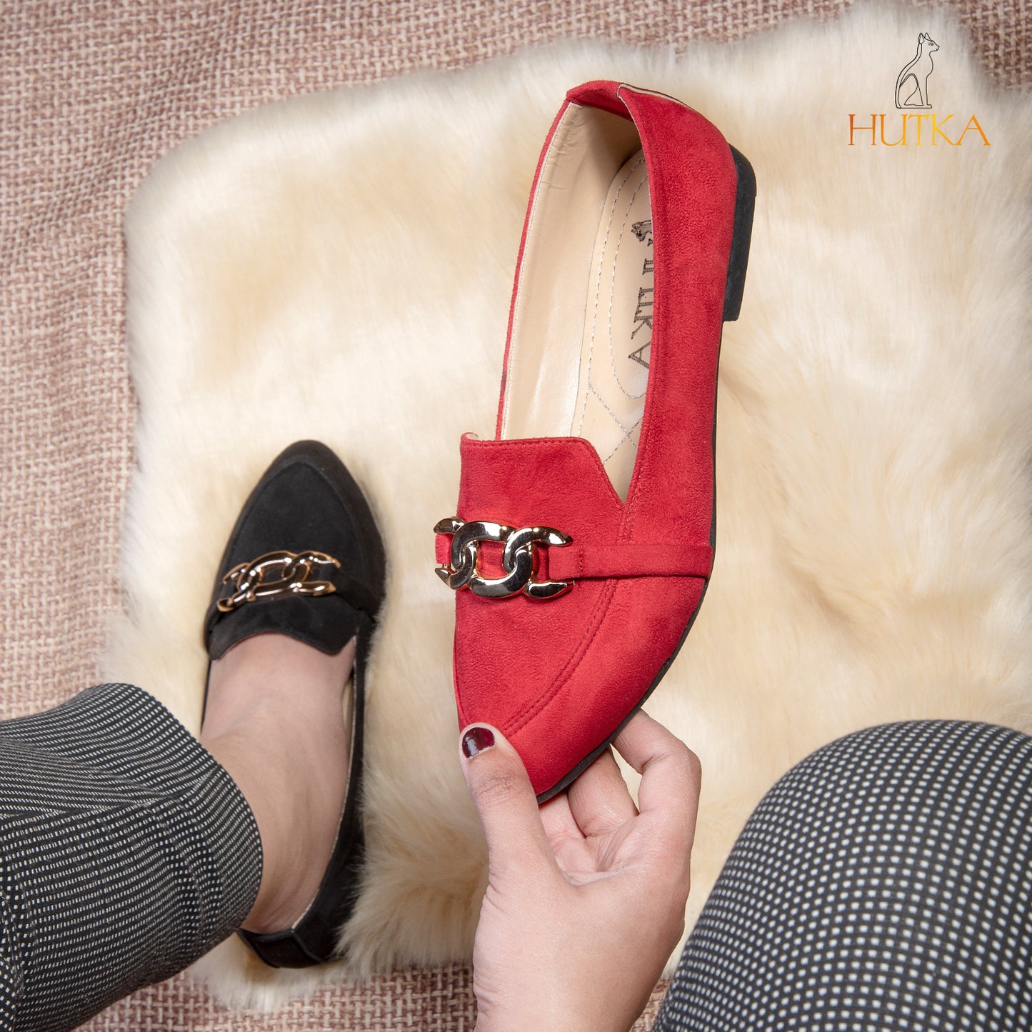 Shoe with front accessories-2000