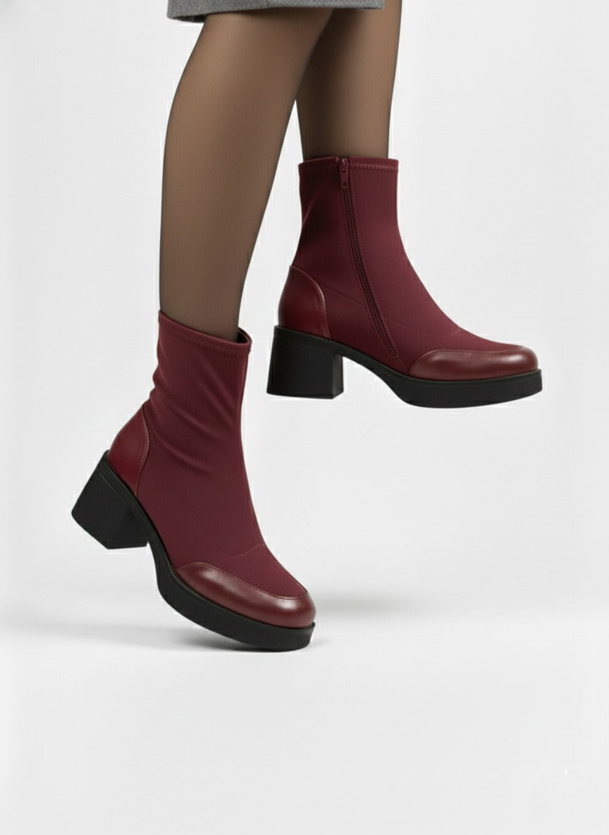 Modern tricot halfboot with leather-607