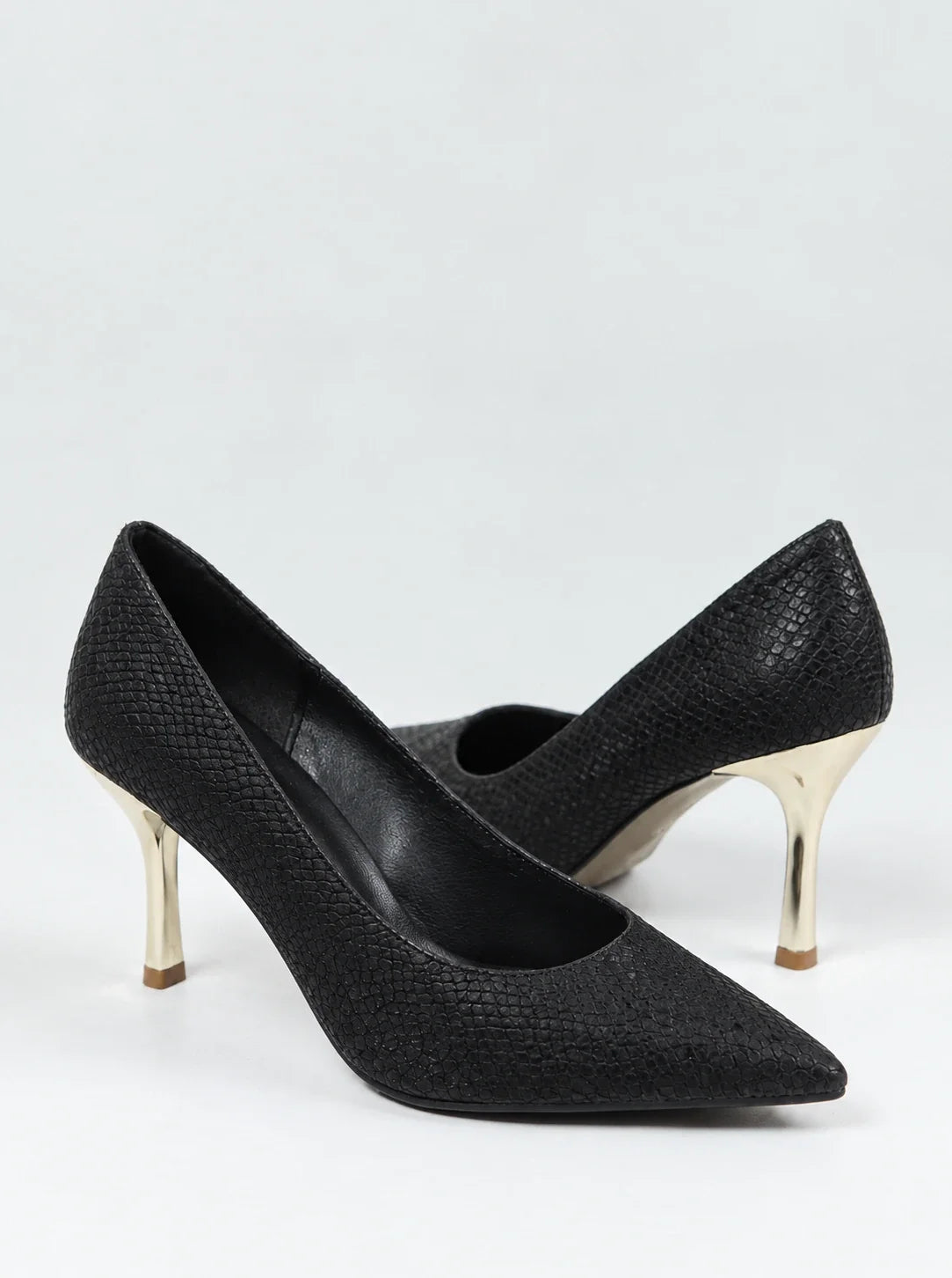 Snakeskin Textured Pumps with 7cm Gold Heel