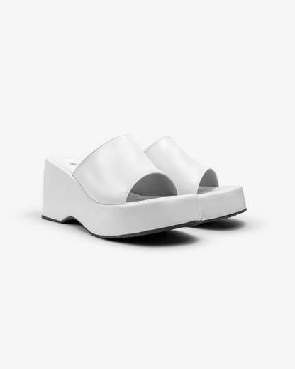 Modern shiny slipper-608