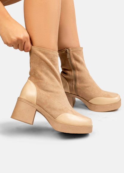 Modern tricot halfboot with leather-607