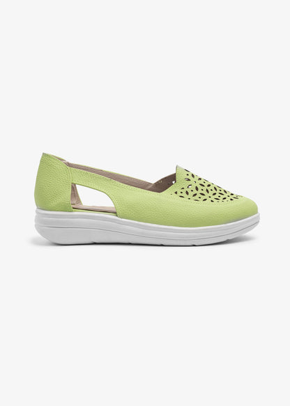 Flat shoe with medical soler-m101