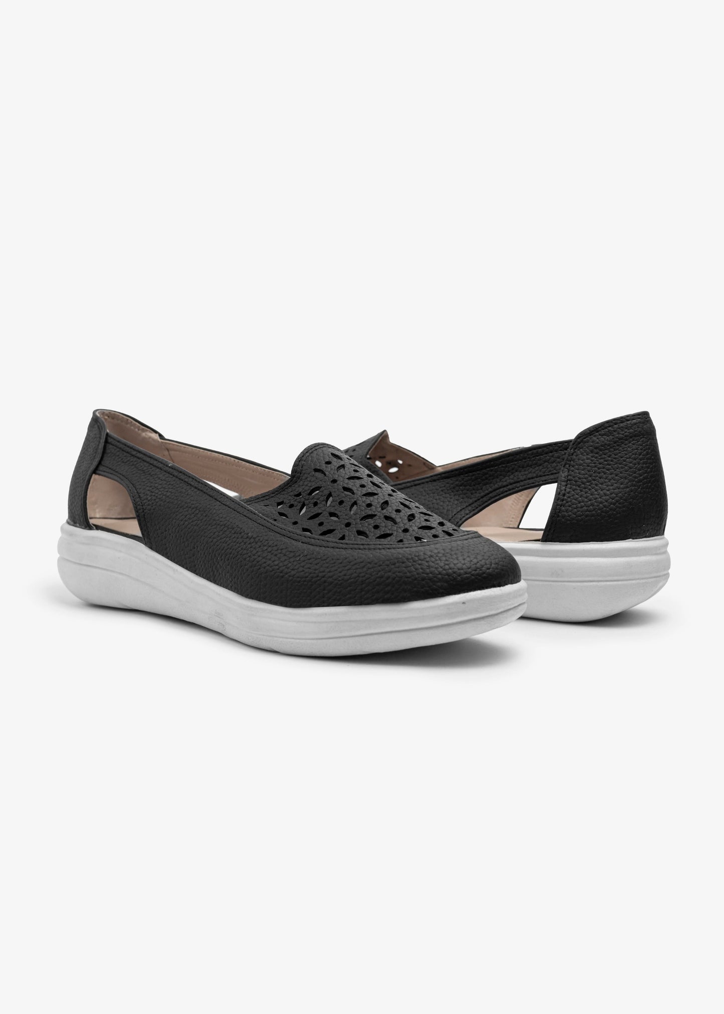 Flat shoe with medical soler-m101