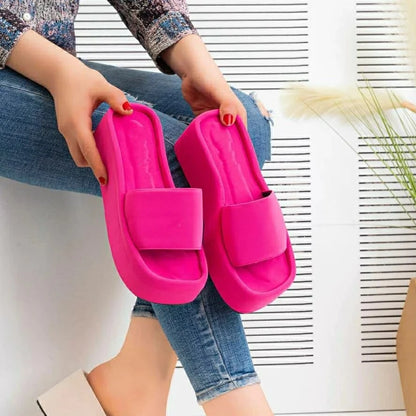 Fashionable light slipper-701