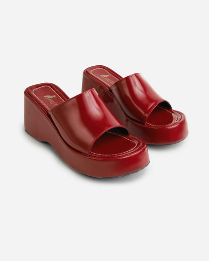 Modern shiny slipper-608