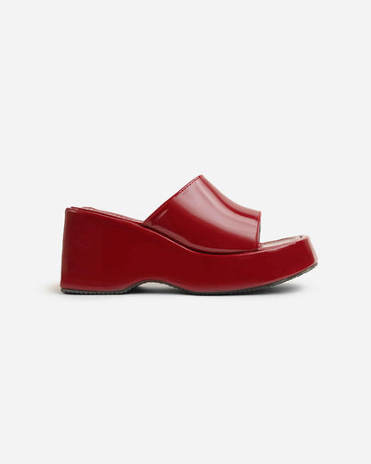 Modern shiny slipper-608