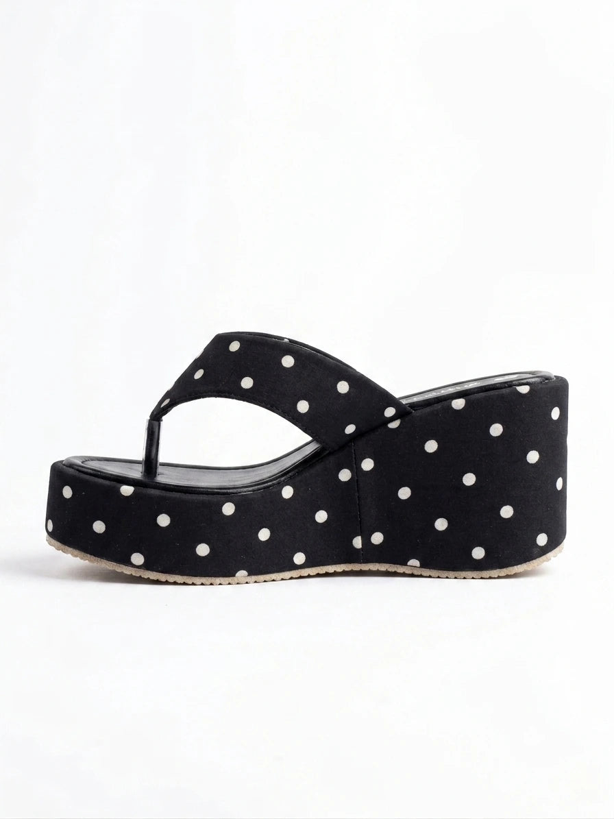 Modern Turkish Toe-Post Wedge Slipper